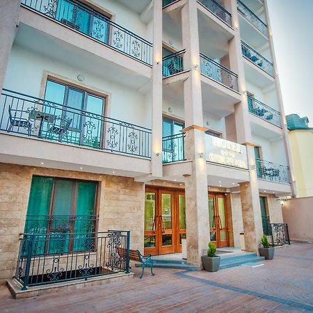 Hotel Gtm Plaza Tbilisi Esterno foto